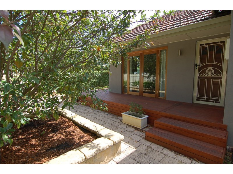 44 Swan Street, Guildford WA 6055