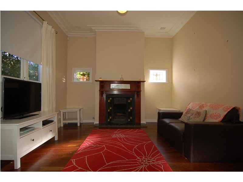 2 Olive Street, Guildford WA 6055