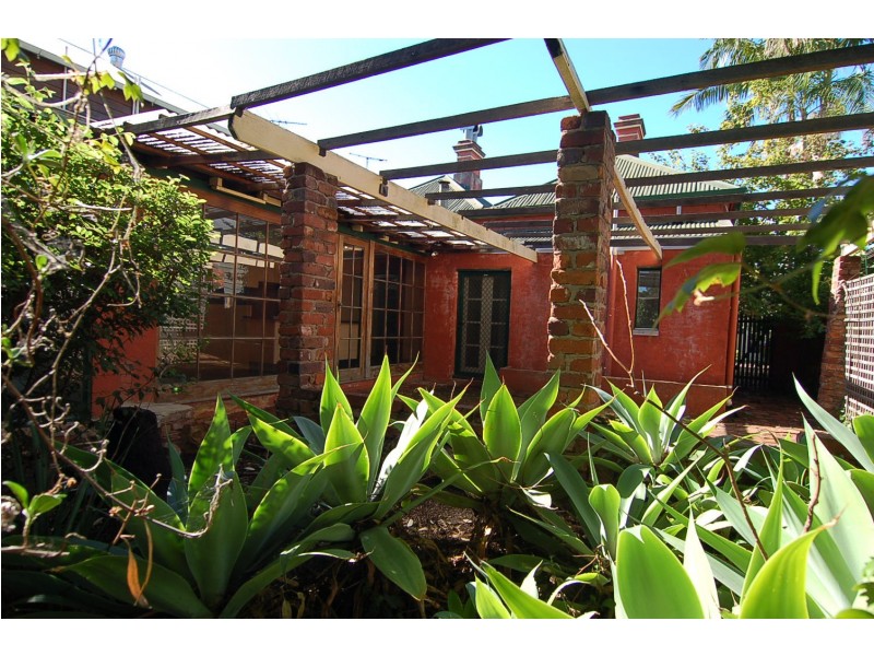 11 Hugh Street, Guildford WA 6055