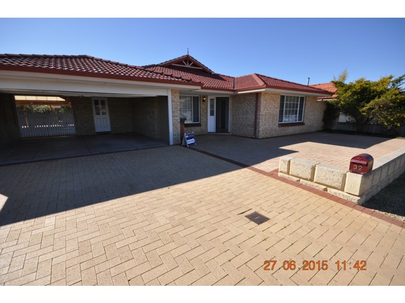 32 Rothesay Heights, Mindarie WA 6030