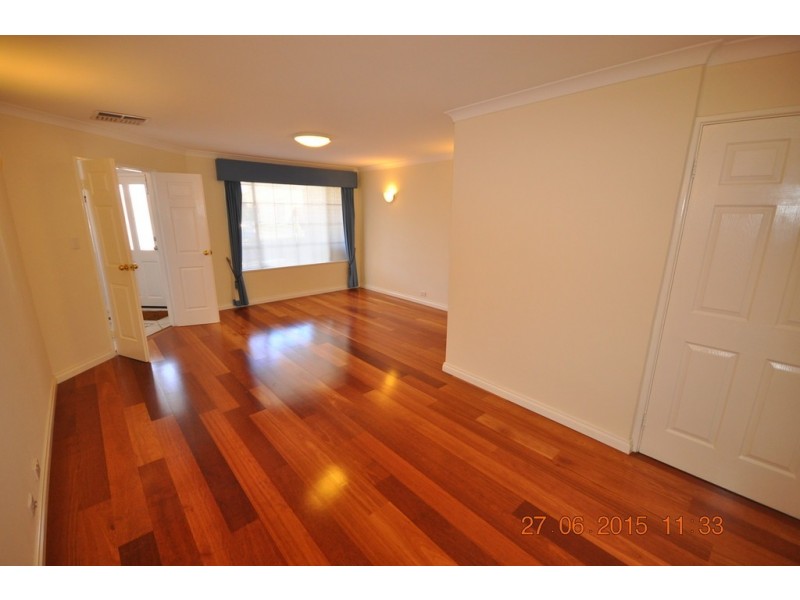 32 Rothesay Heights, Mindarie WA 6030