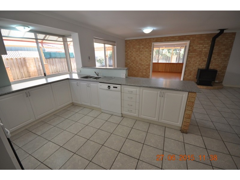 32 Rothesay Heights, Mindarie WA 6030