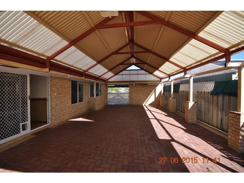 32 Rothesay Heights, Mindarie WA 6030