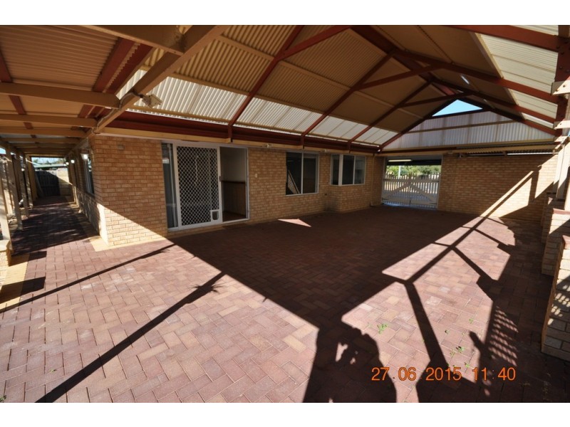 32 Rothesay Heights, Mindarie WA 6030