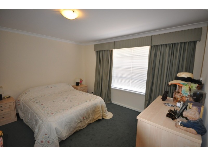 32 Rothesay Heights, Mindarie WA 6030