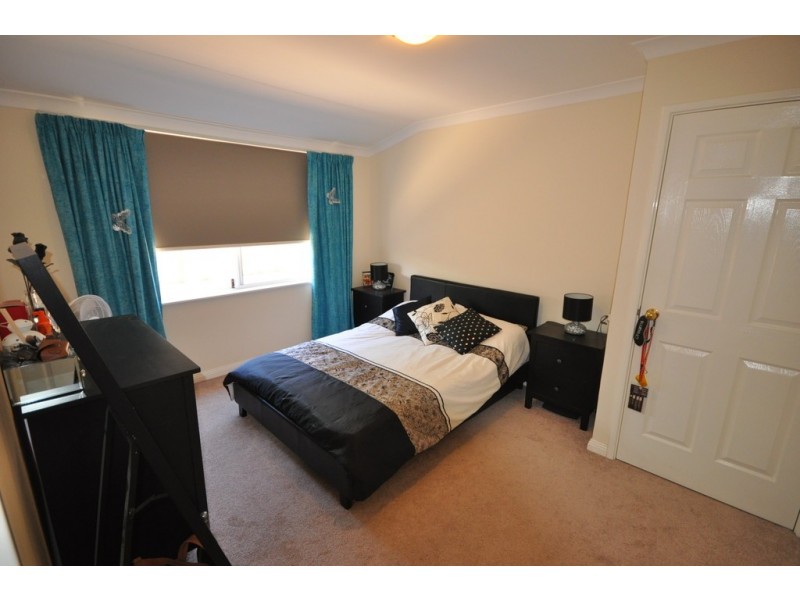 32 Rothesay Heights, Mindarie WA 6030