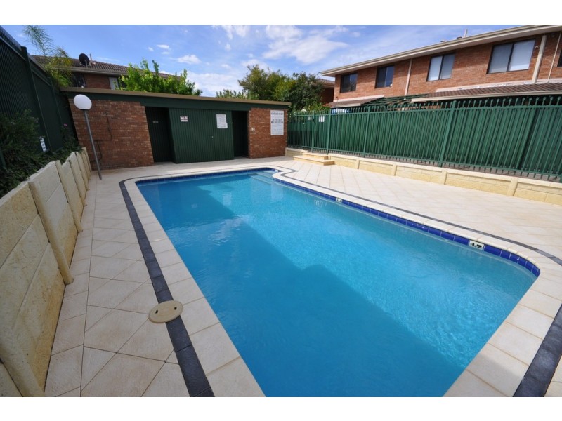 39/390 Hector St, Yokine WA 6060