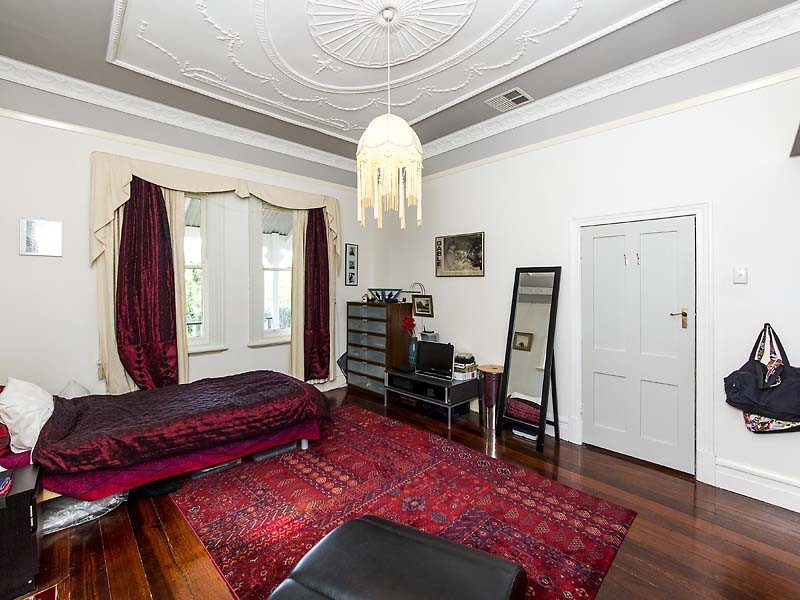 43 Devon Rd, Bassendean WA 6054