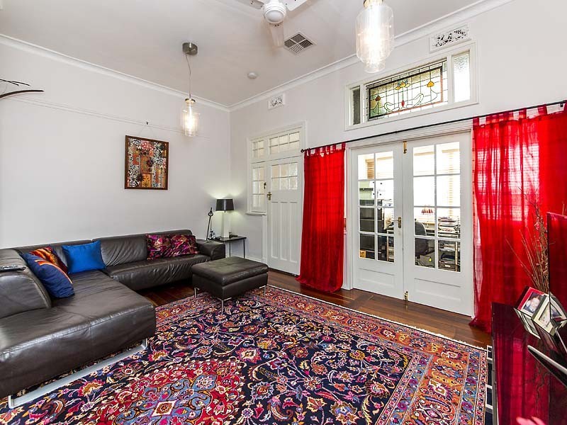 43 Devon Rd, Bassendean WA 6054