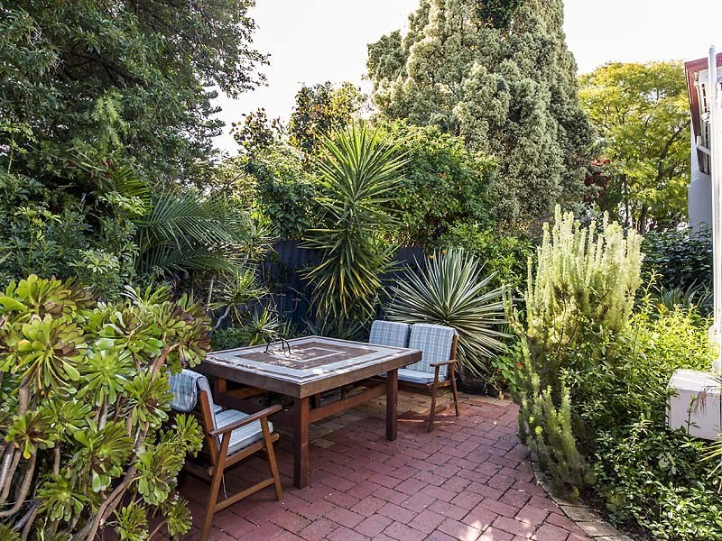 43 Devon Rd, Bassendean WA 6054