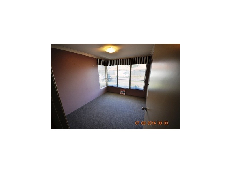 35 Dulegal Way, Aveley WA 6069