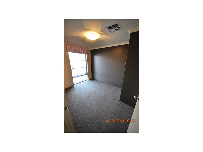 35 Dulegal Way, Aveley WA 6069