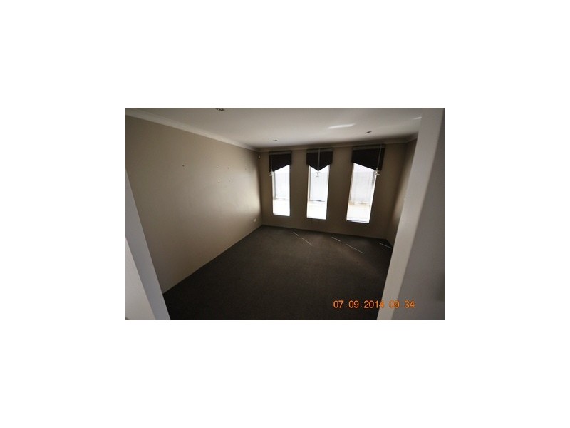 35 Dulegal Way, Aveley WA 6069