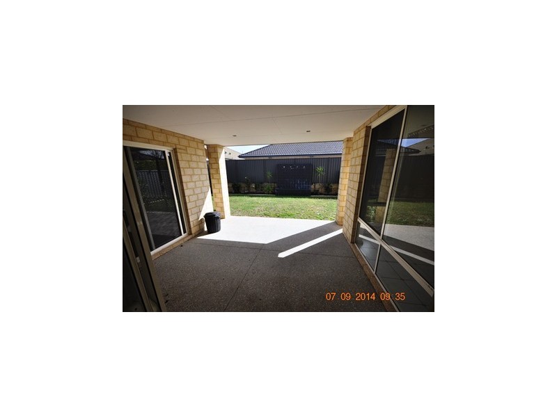 35 Dulegal Way, Aveley WA 6069