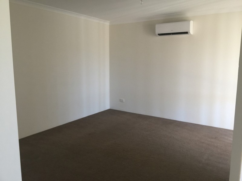 28 Hudleston Rise, Alexander Heights WA 6064