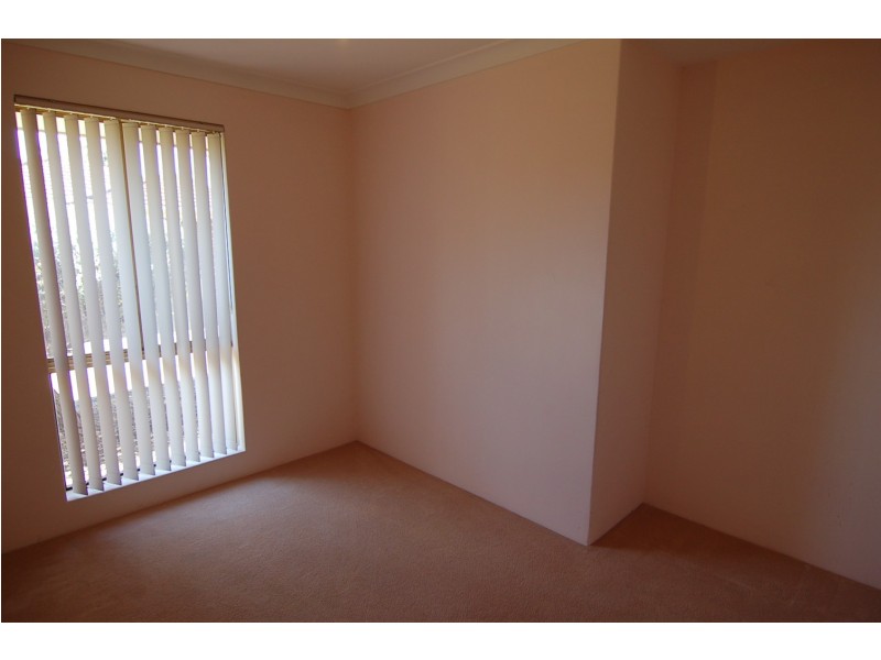 1/56 Ivanhoe St, Bassendean WA 6054