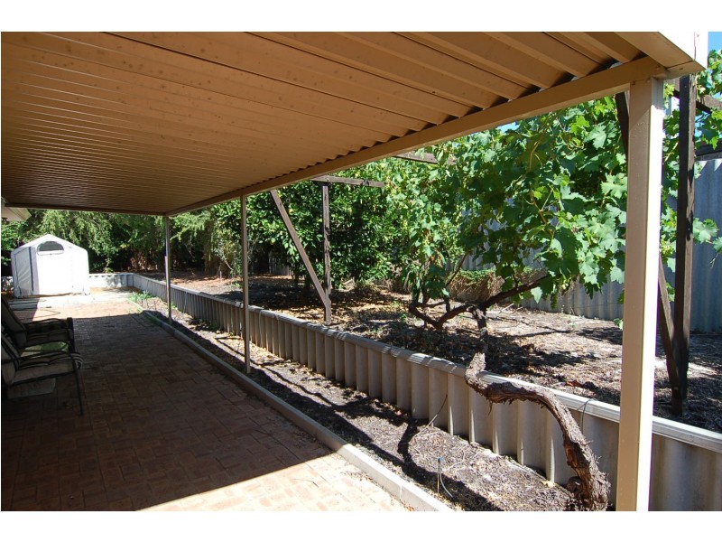 1/56 Ivanhoe St, Bassendean WA 6054