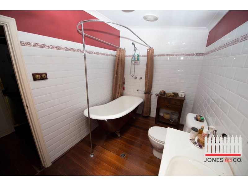 43 Anzac Terrace, Bassendean WA 6054