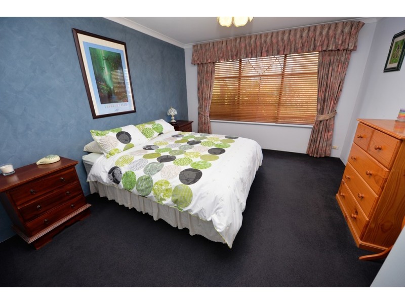 41 Mallina Circuit, Carramar WA 6031