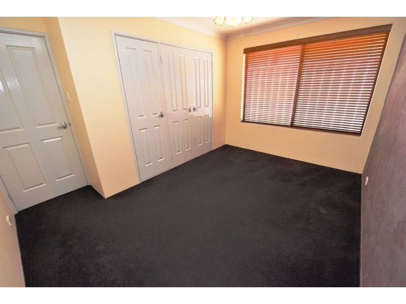 41 Mallina Circuit, Carramar WA 6031