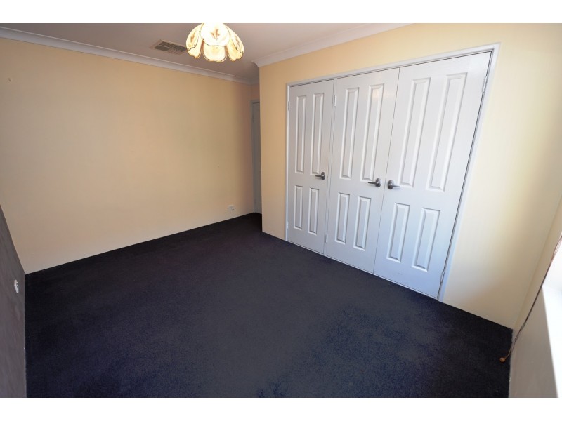 41 Mallina Circuit, Carramar WA 6031