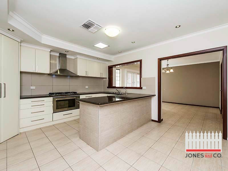 16 Nutfield Street, Bayswater WA 6053