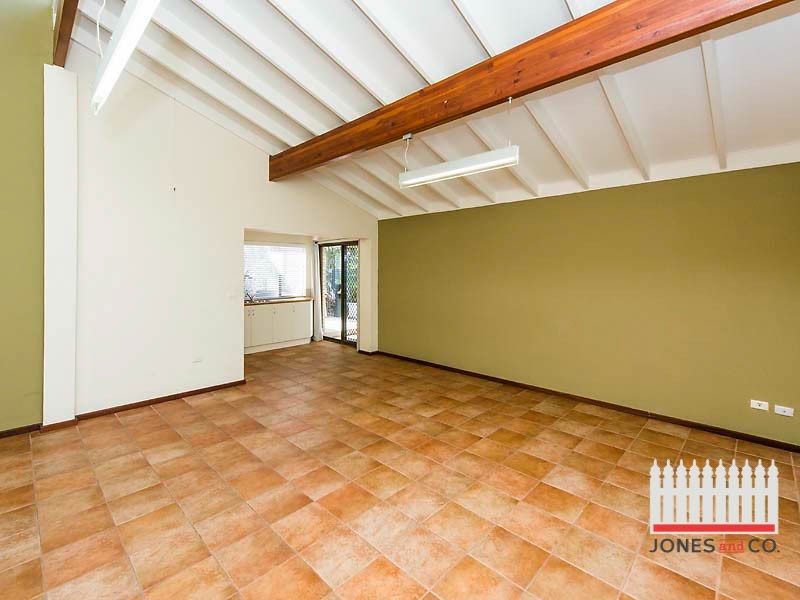 16 Nutfield Street, Bayswater WA 6053