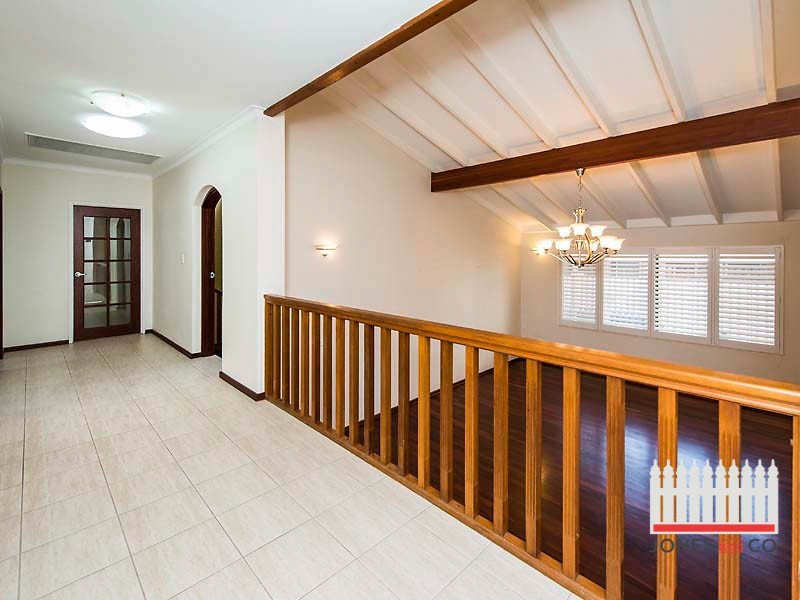 16 Nutfield Street, Bayswater WA 6053