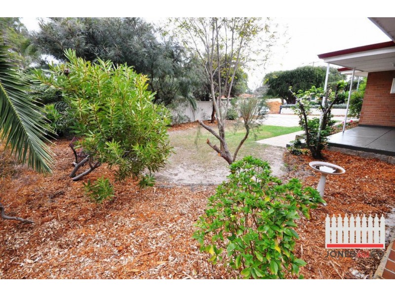 18 Kerwin Way, Lockridge WA 6054