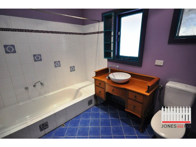 18 Kerwin Way, Lockridge WA 6054