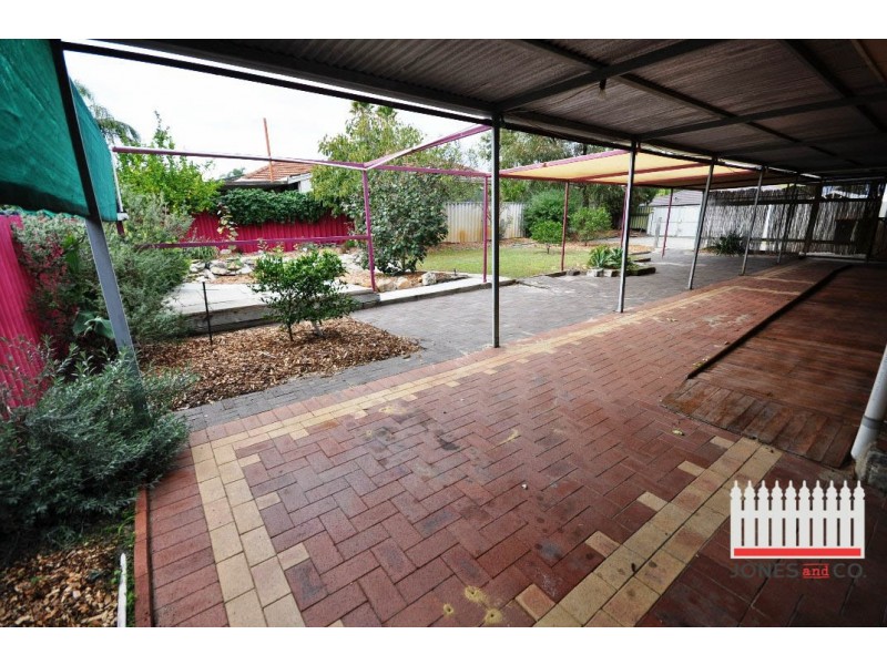 18 Kerwin Way, Lockridge WA 6054