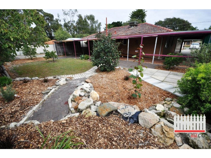 18 Kerwin Way, Lockridge WA 6054