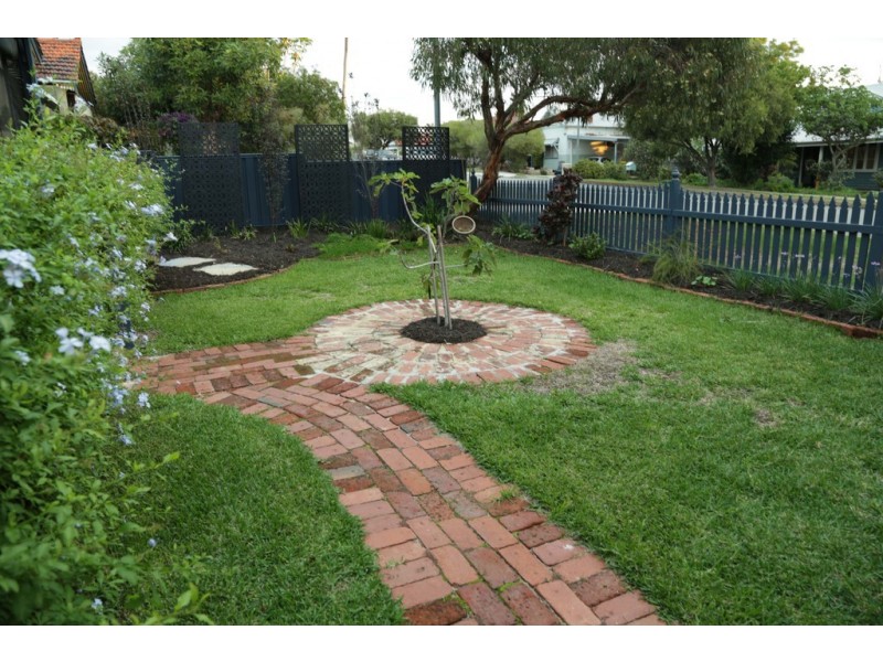 10 Third Avenue, Bassendean WA 6054