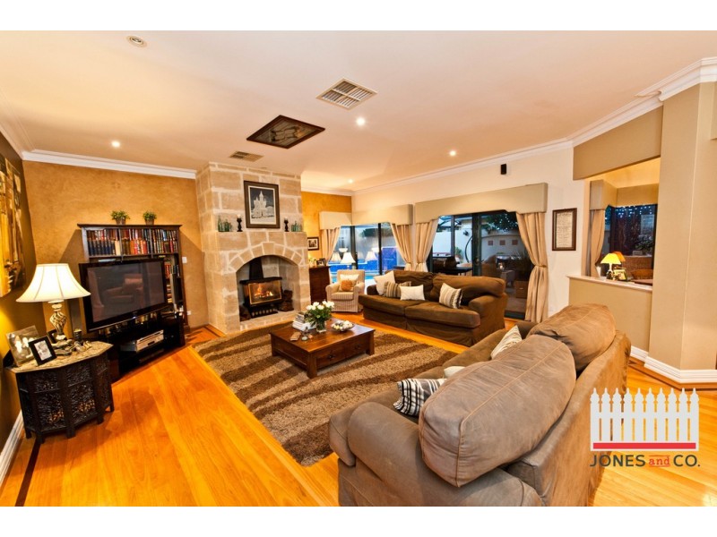 1 Carina, Ocean Reef WA 6027