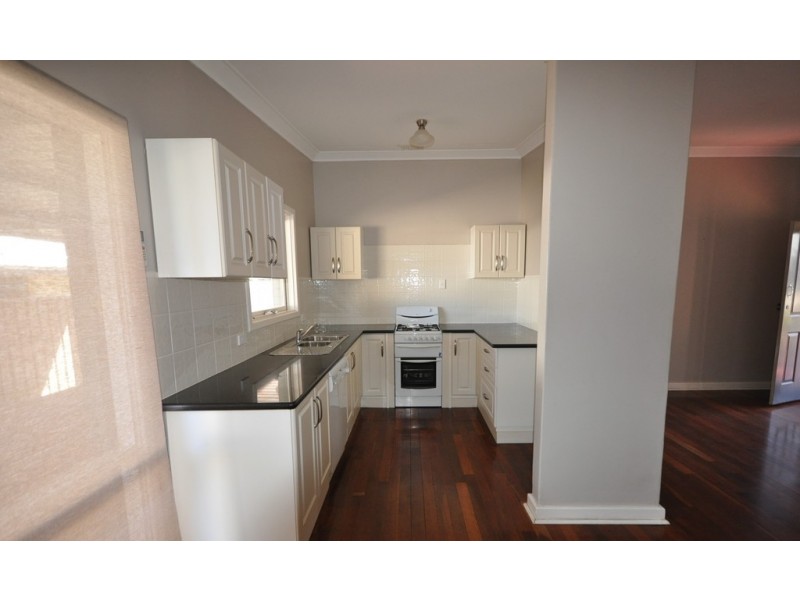 5 Connaught Street, Forrestfield WA 6058