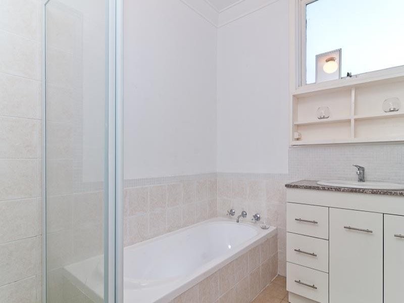 5 Connaught Street, Forrestfield WA 6058