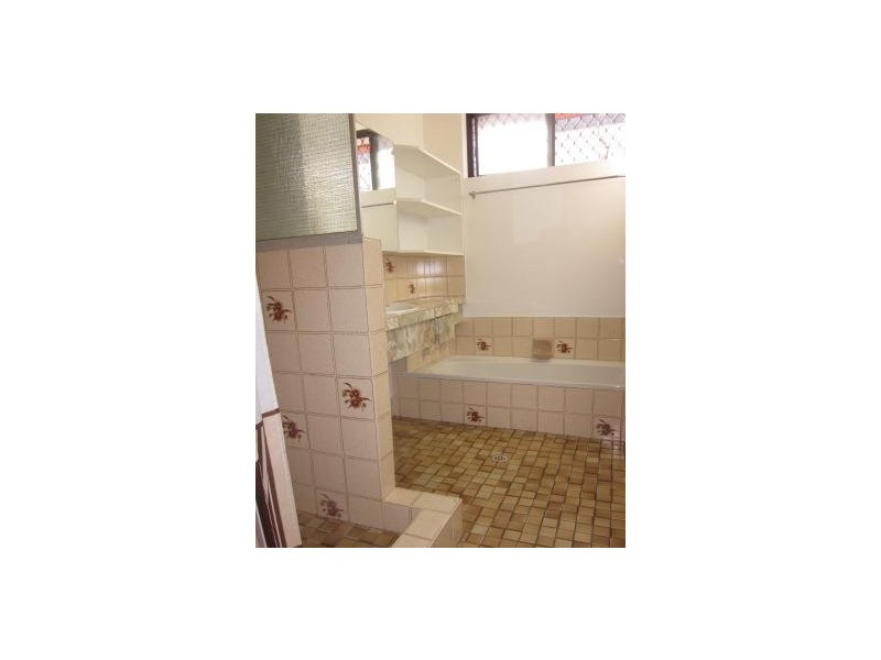 2A Broadway, Bassendean WA 6054