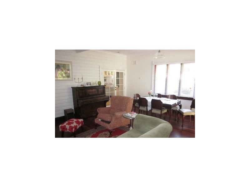 12 Stephen Street, Guildford WA 6055