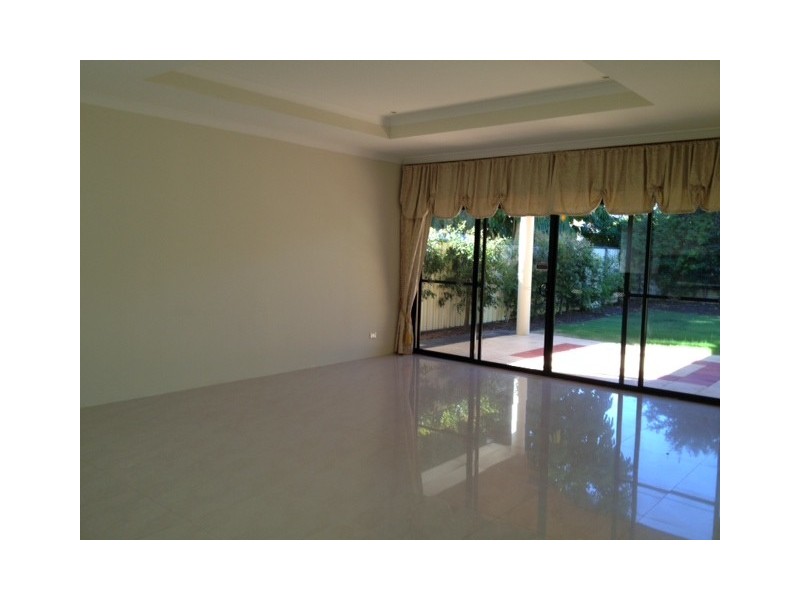 14B Canna Way, Ardross WA 6153