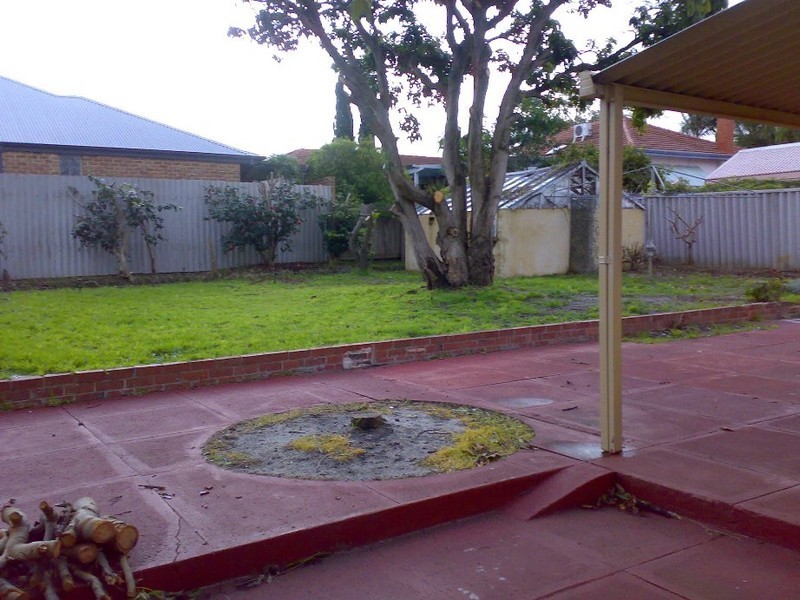 61 MacLeod Road, Applecross WA 6153