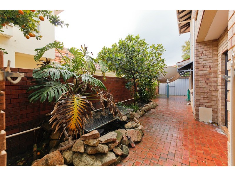 12A Spey Road, Applecross WA 6153