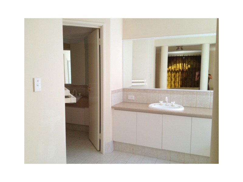 12 Drogheda Way, Waterford WA 6152