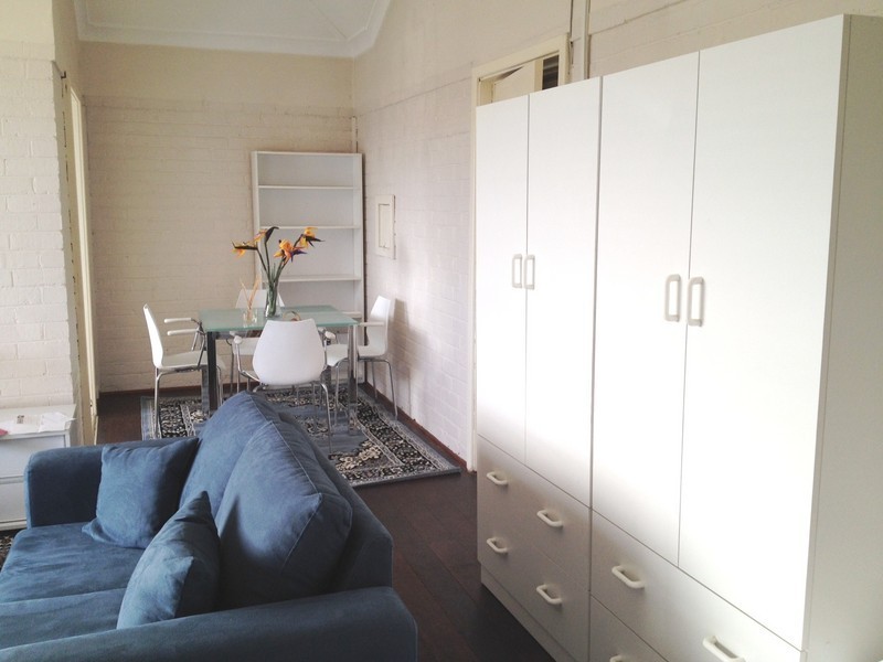 18/15 Eric Street, Cottesloe WA 6011