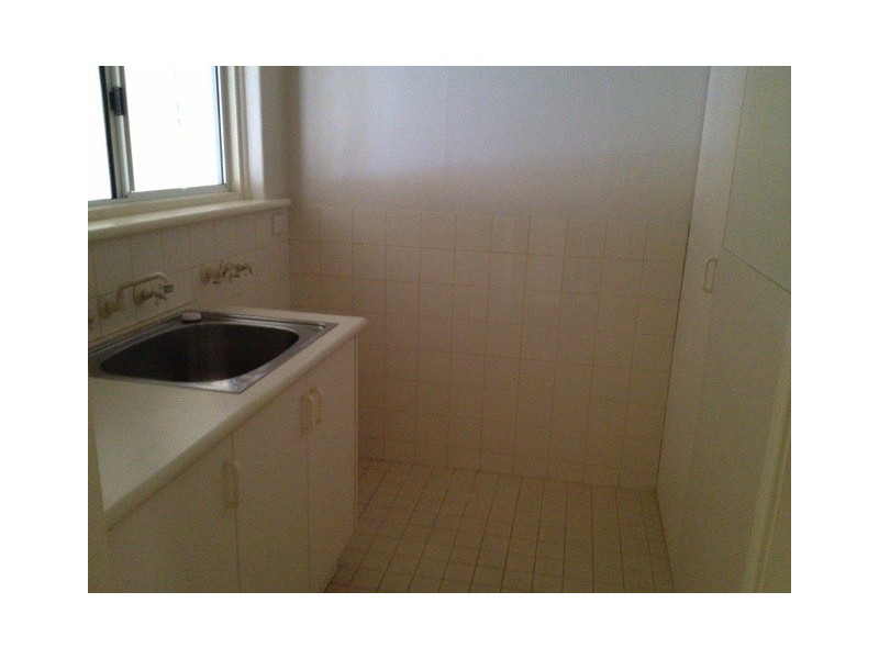 18 Webb Street, Rossmoyne WA 6148