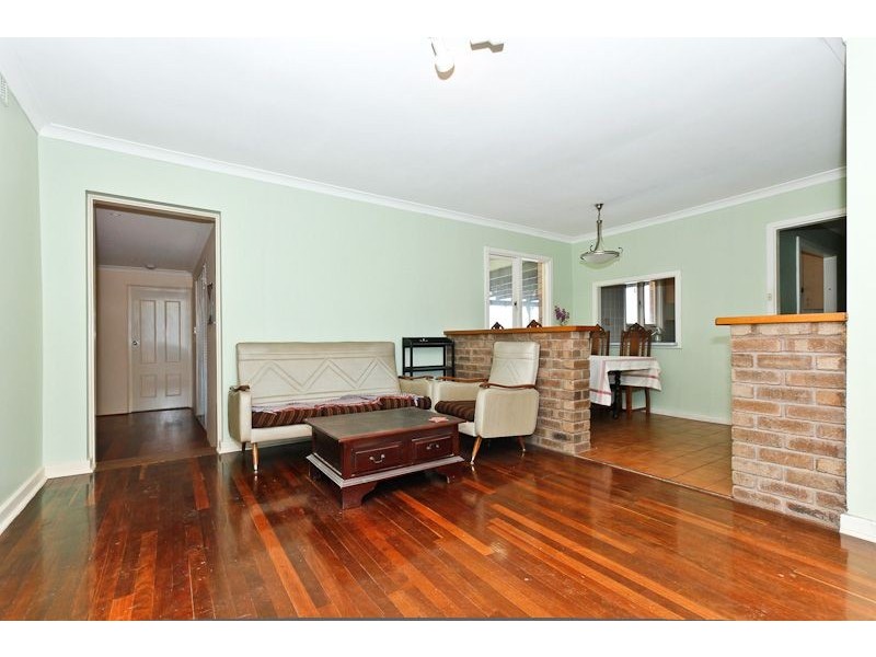 6  Hollis Street, Samson WA 6163