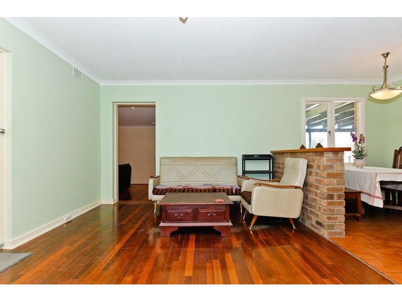 6  Hollis Street, Samson WA 6163