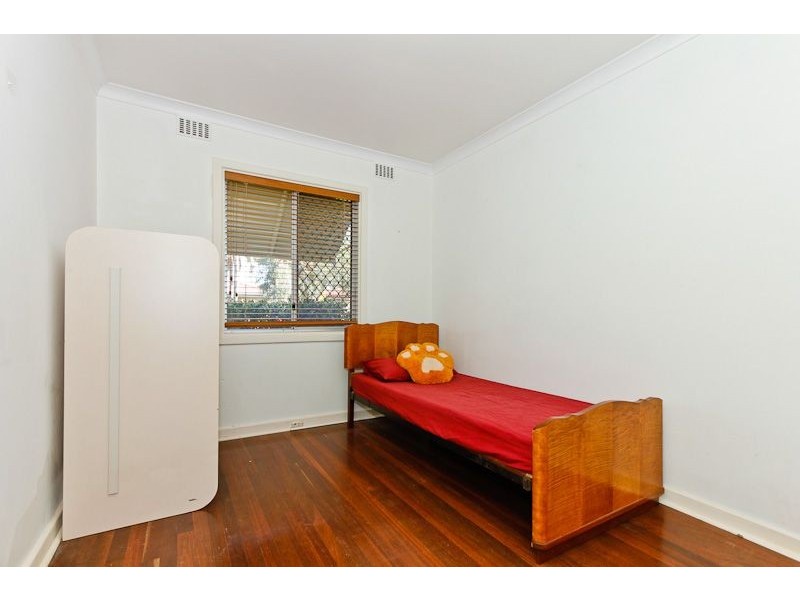 6  Hollis Street, Samson WA 6163