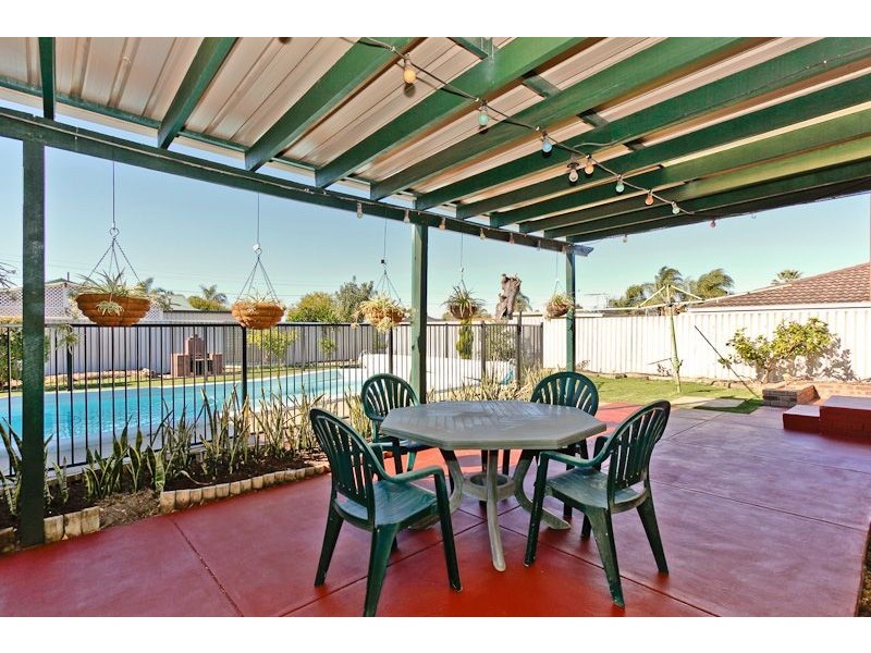 6  Hollis Street, Samson WA 6163