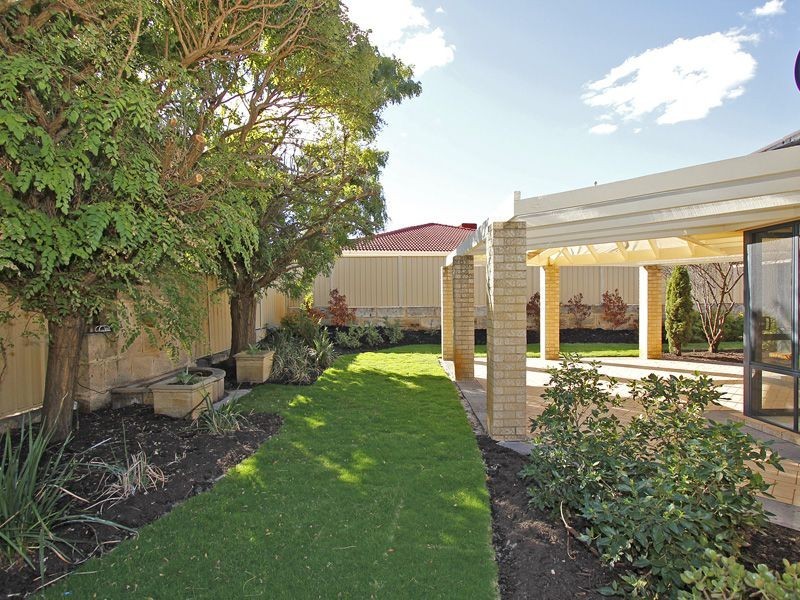 1 Sanctuary Avenue, Canning Vale WA 6155