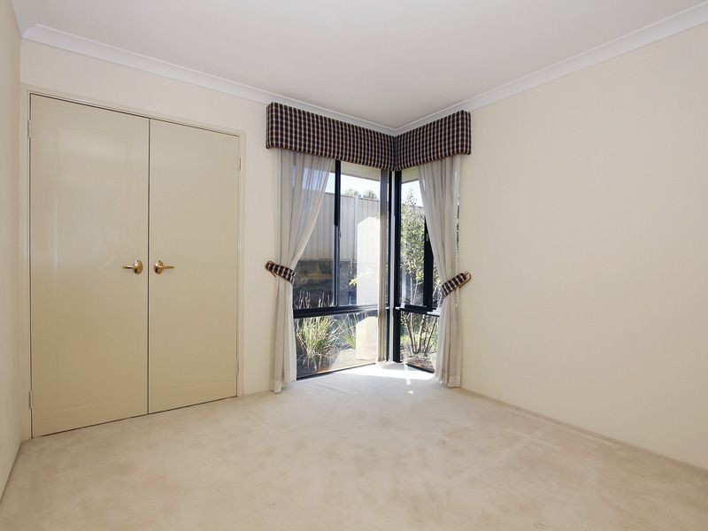 1 Sanctuary Avenue, Canning Vale WA 6155